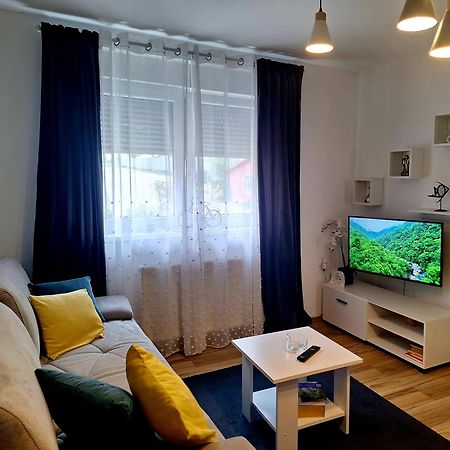 Gospic Riverside Apartment Exterior foto