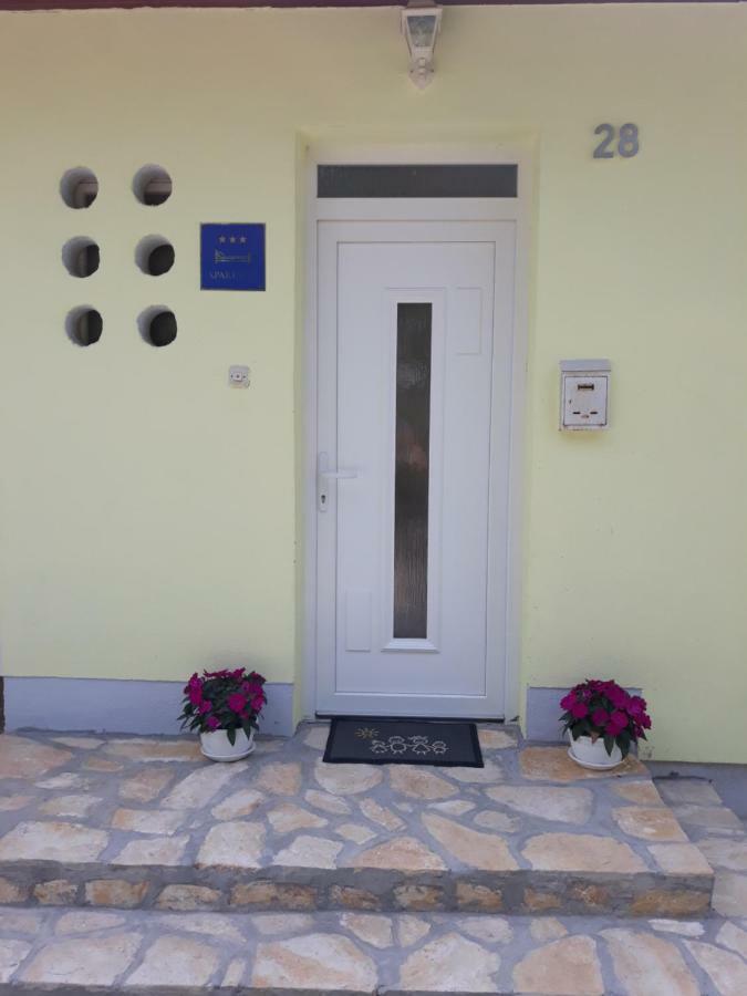 Gospic Riverside Apartment Exterior foto